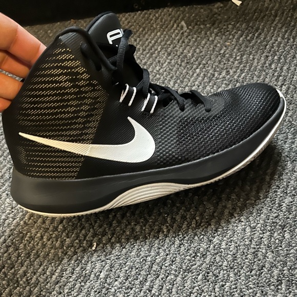 Nike - Picture 1 of 3